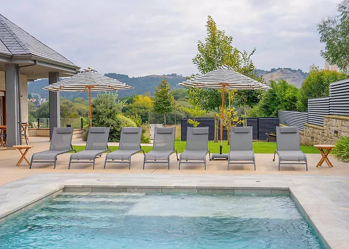 Vila Mom Portilla Oruna