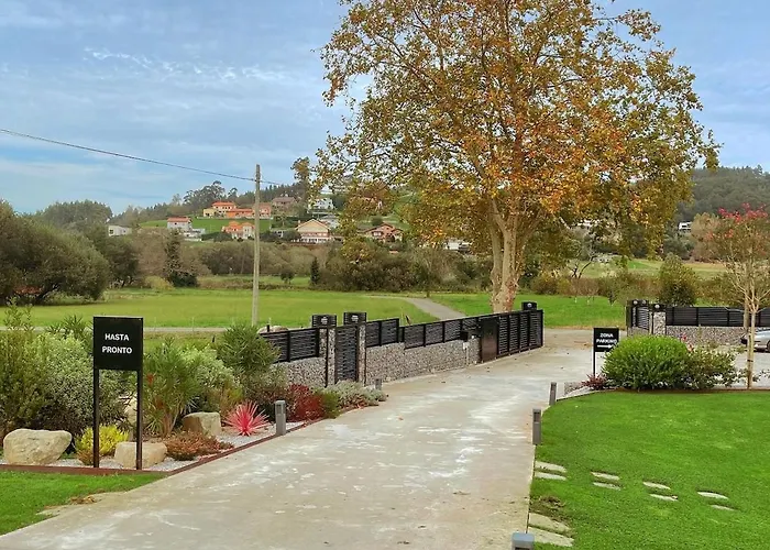 Mom Portilla Vila Oruna